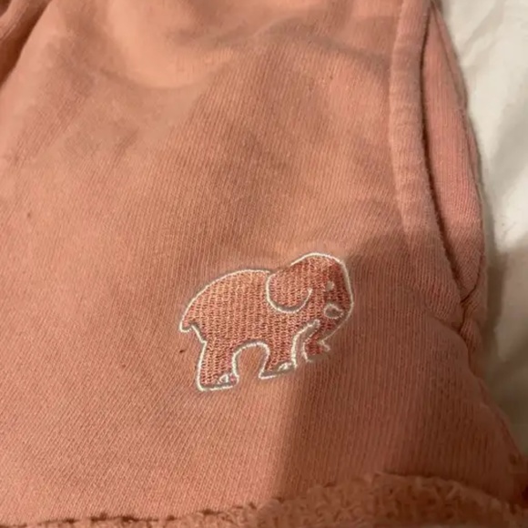 Ivory Ella pink shorts - Picture 2 of 3